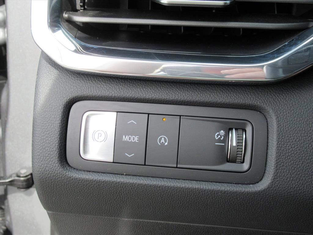 Used 2025 GMC Acadia Elevation image 22