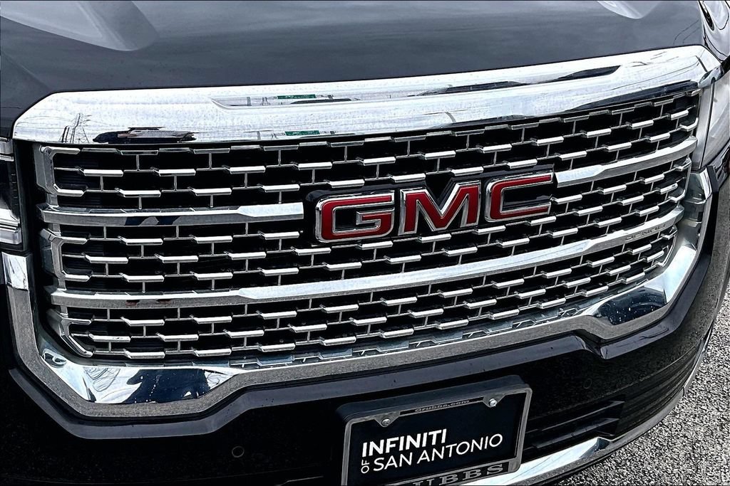 Used 2023 GMC Acadia Denali FWD image 39