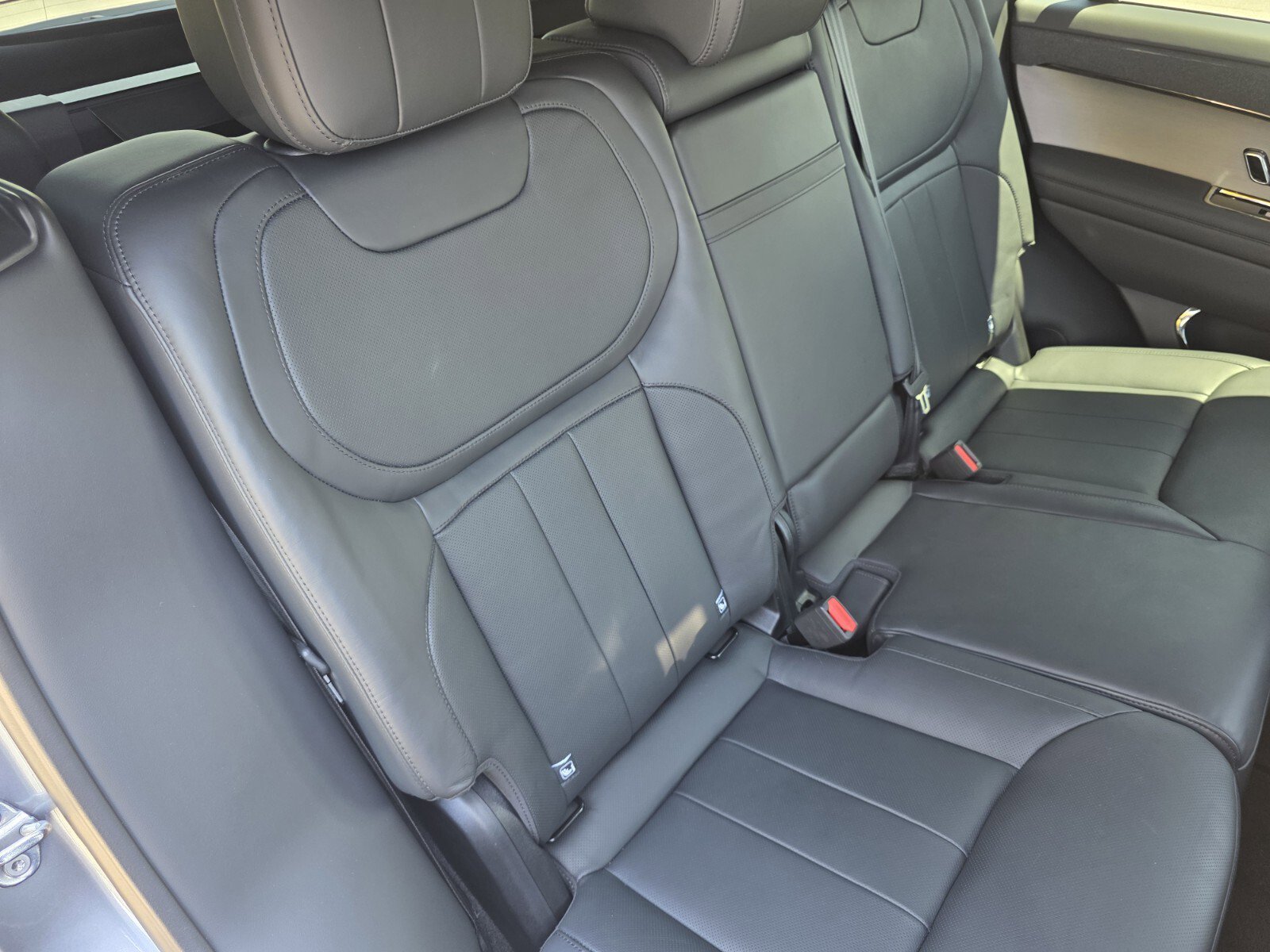 Used 2024 Land Rover Range Rover Sport Dynamic SE AWD/4WD image 24