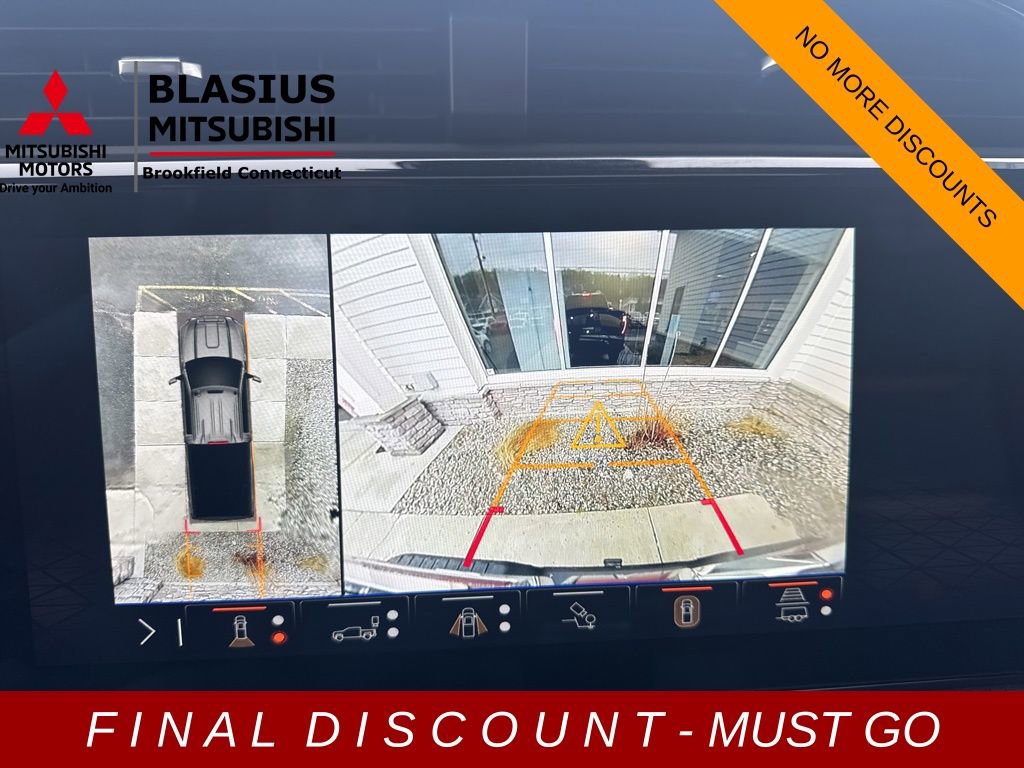 Used 2025 GMC Sierra 2500 AT4 w/ AT4 Premium Plus Package image 30