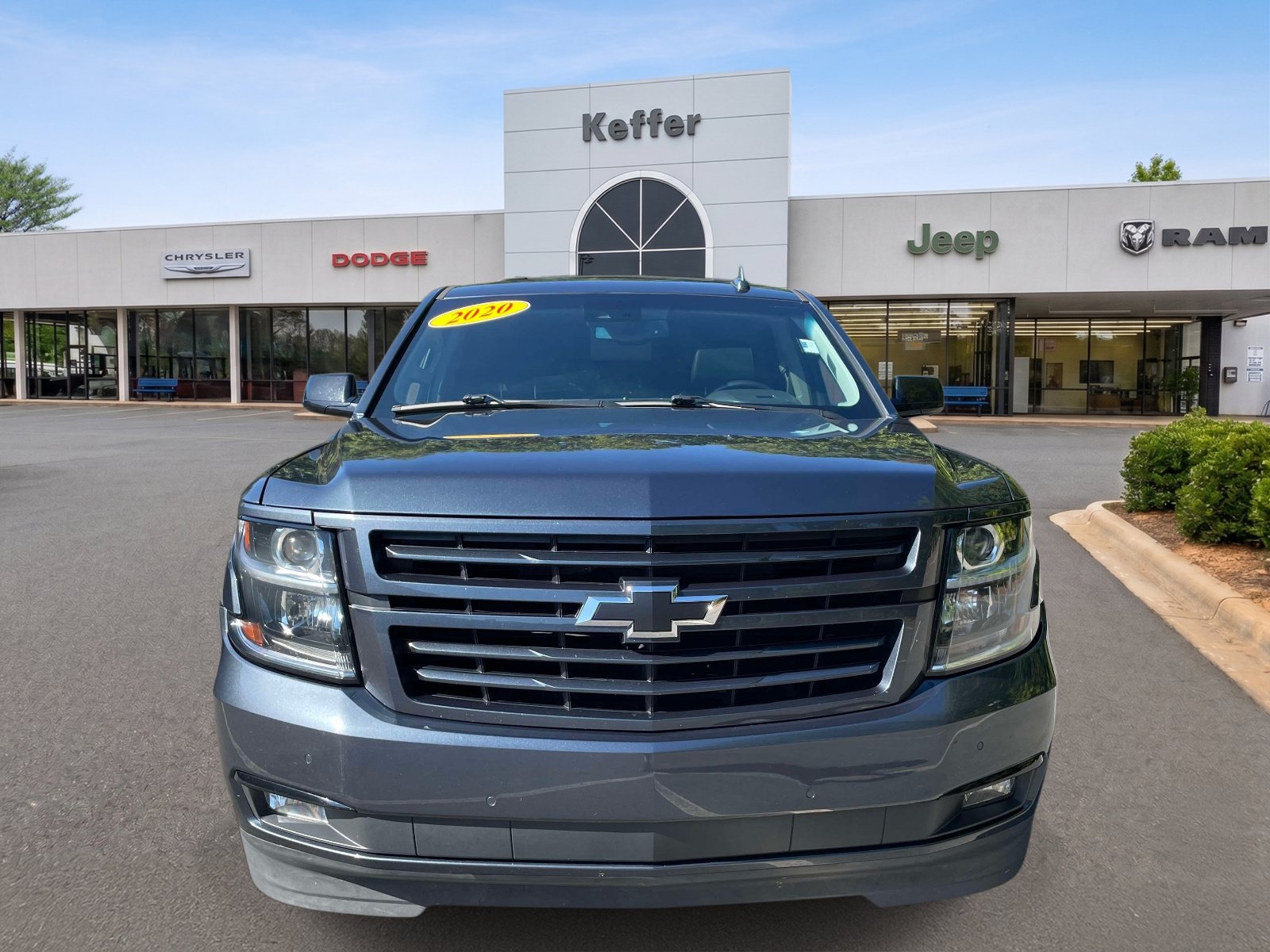Used 2020 Chevrolet Tahoe Premier AWD/4WD image 2