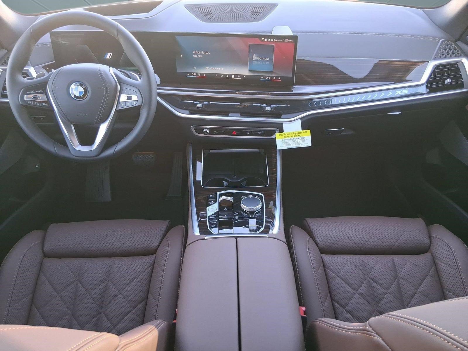 Used 2026 BMW X5 xDrive50e w/ Climate Comfort Package AWD/4WD image 14