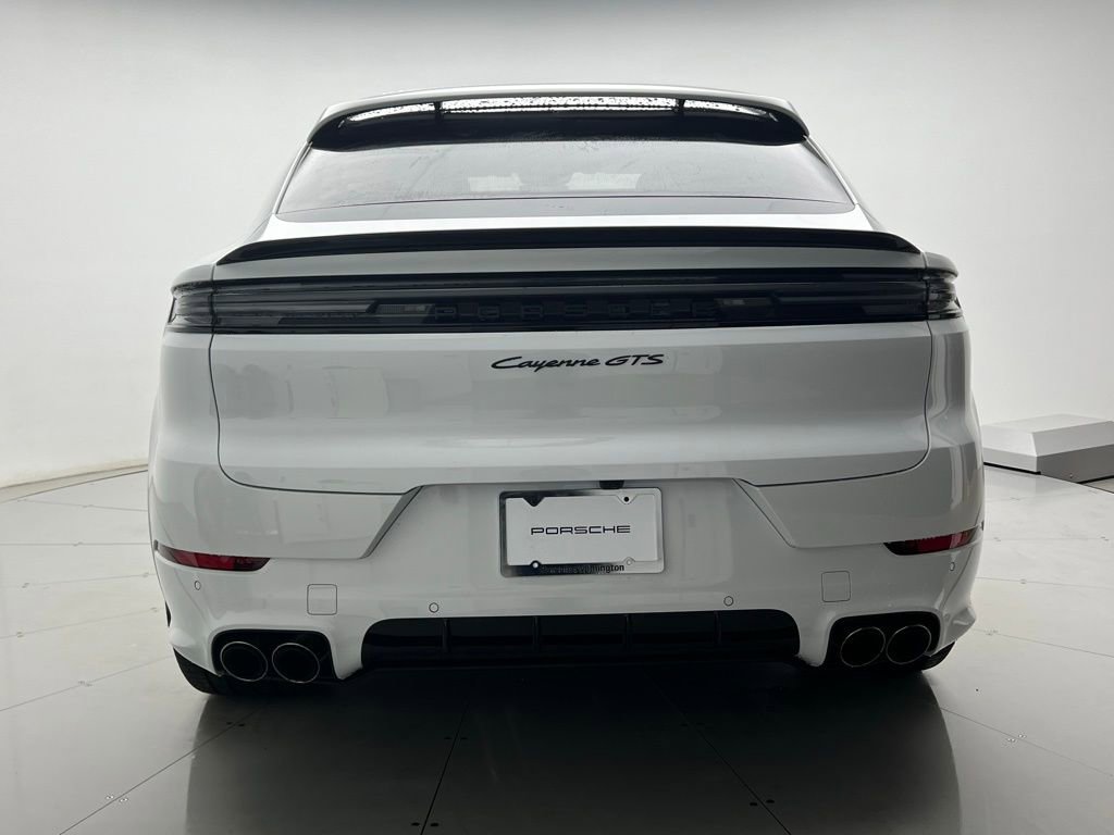 New 2026 Porsche Cayenne GTS image 21