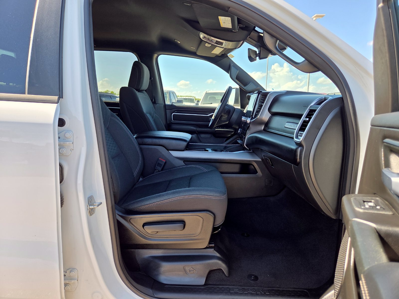 Used 2025 RAM 1500 Big Horn AWD/4WD image 22