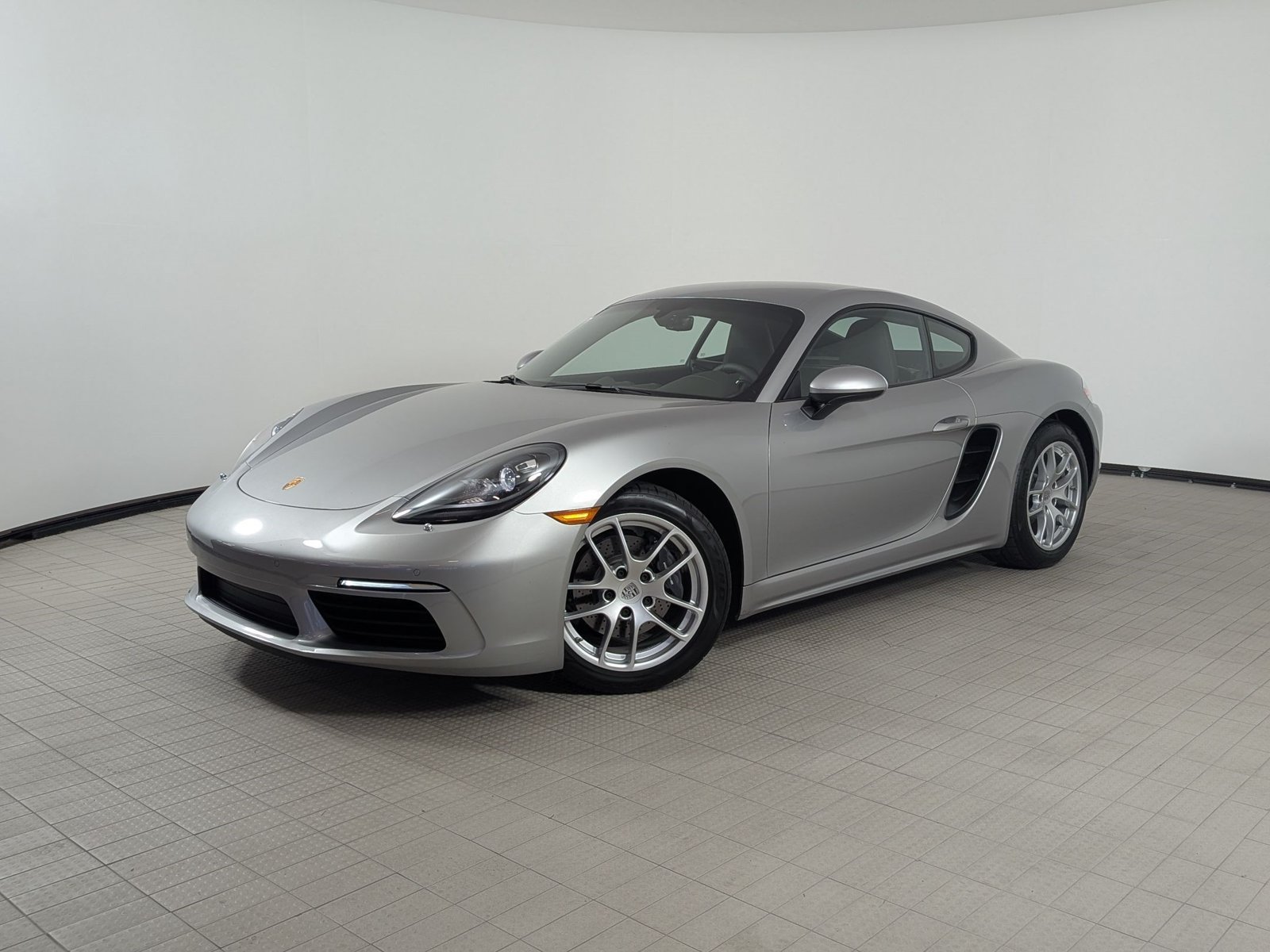 Certified 2025 Porsche 718 Cayman RWD image 1