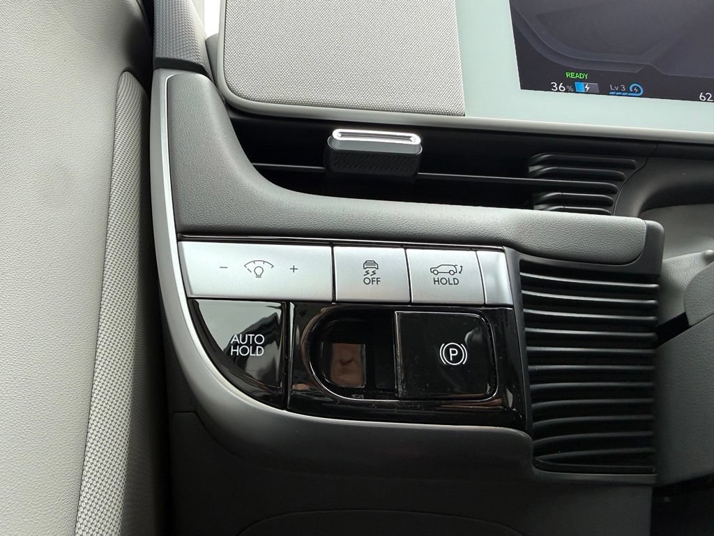 Certified 2024 Hyundai Ioniq 5 Limited RWD image 25