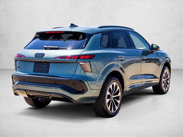 New 2026 Audi Q3 quattro 2.0T AWD/4WD image 5