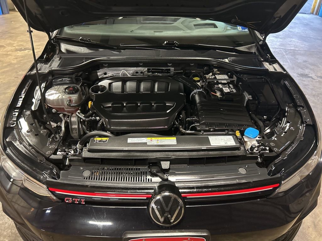 Used 2024 Volkswagen GTI Autobahn image 11