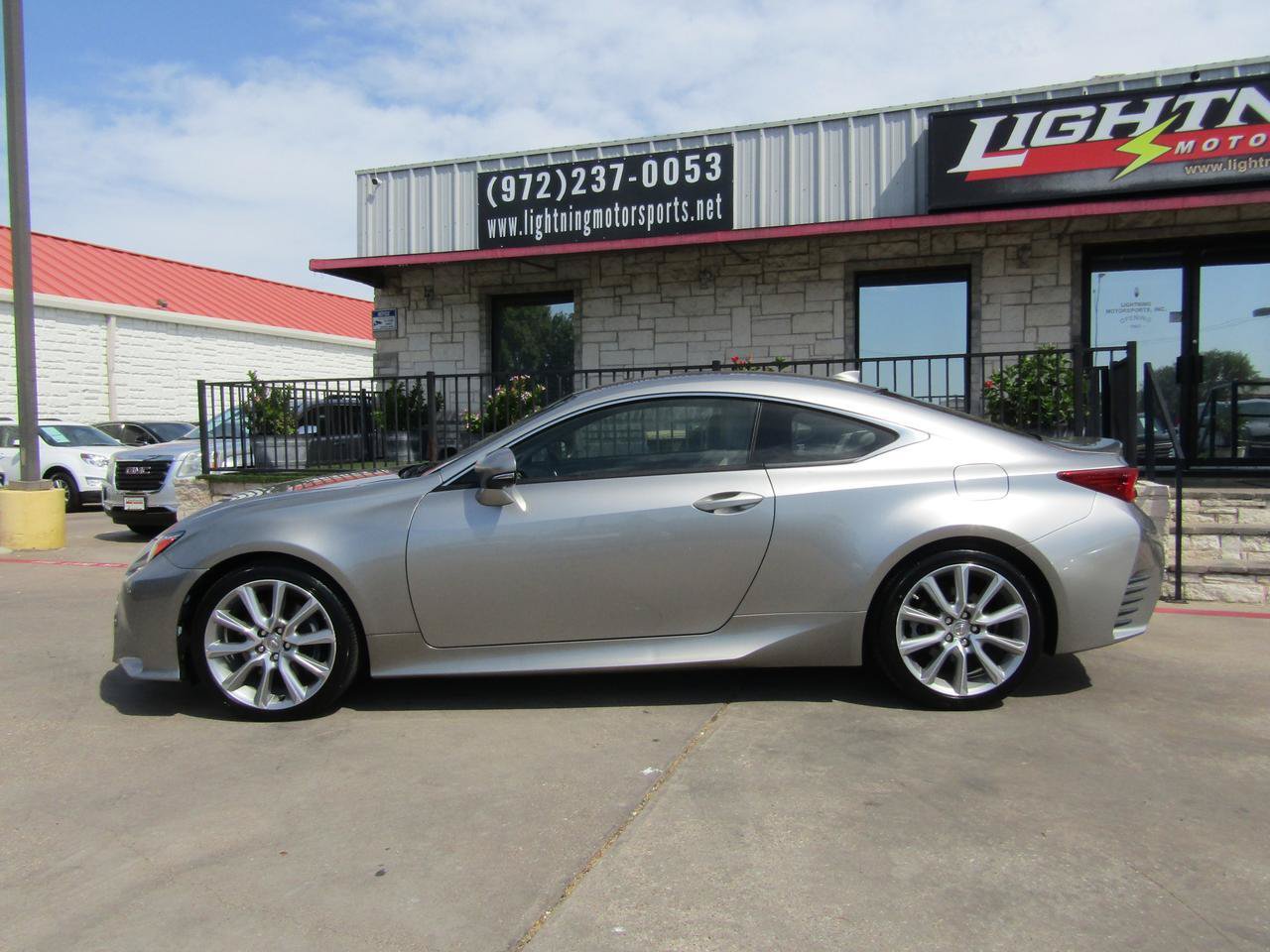 Used 2015 Lexus RC 350 w/ Luxury Package RWD image 2