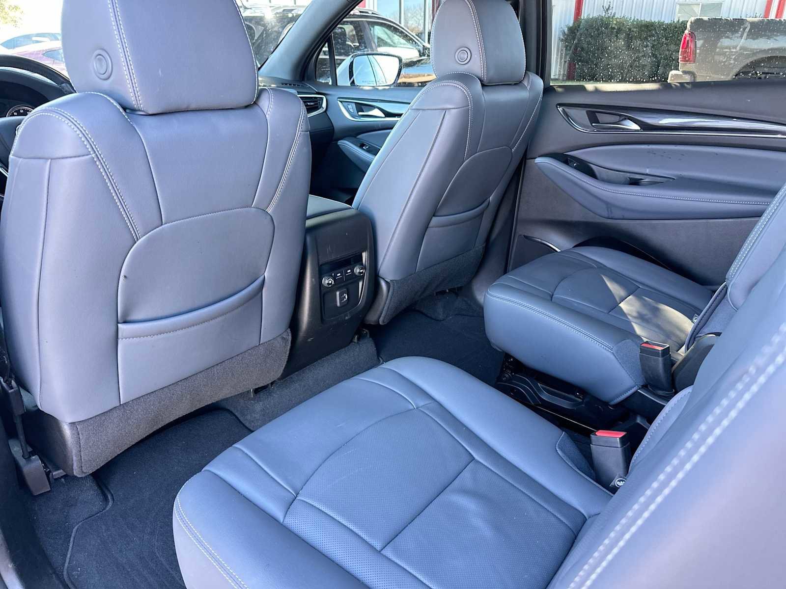 Used 2024 Buick Enclave Essence image 24