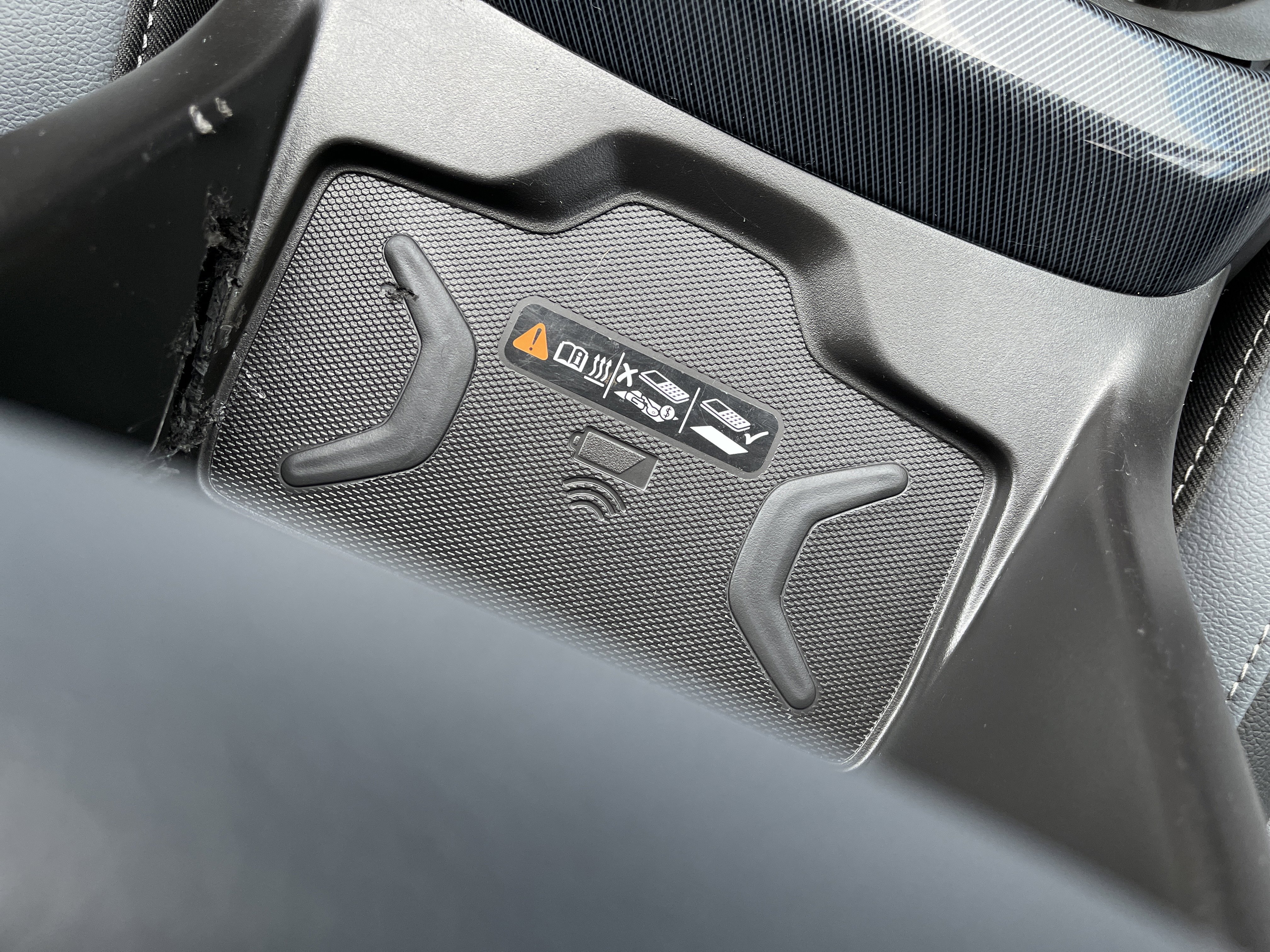 Used 2022 Chevrolet Colorado Z71 w/ Safety Package image 31