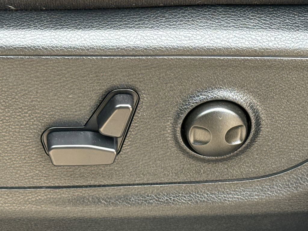 Used 2026 RAM 1500 Lone Star image 17