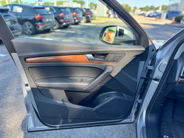 Certified 2021 Audi Q5 Premium w/ Premium Plus Package AWD/4WD image 19