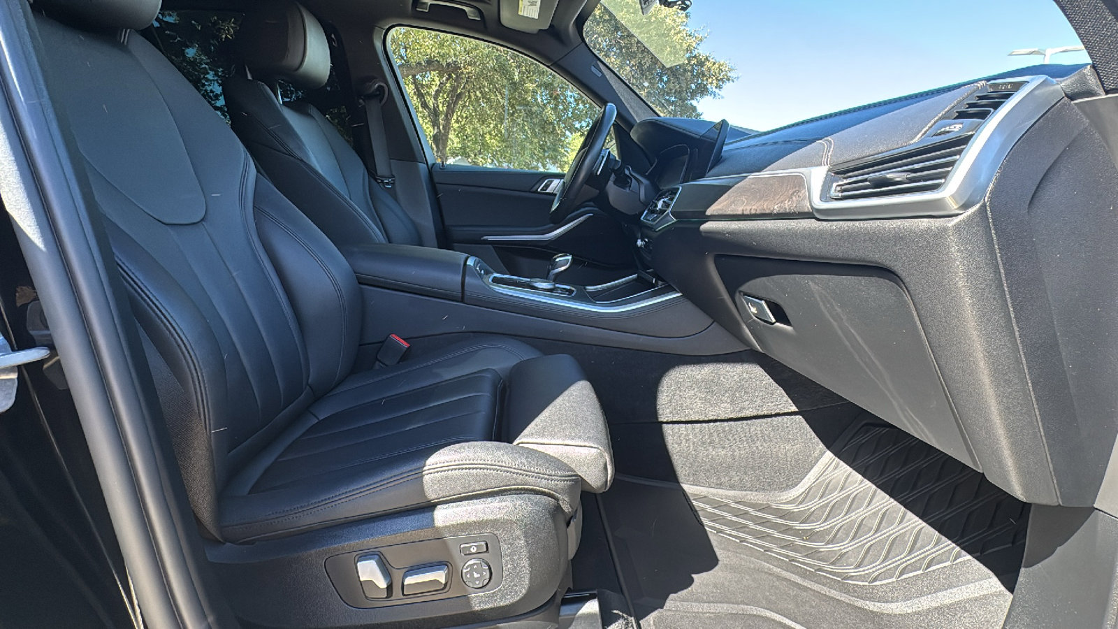 Used 2022 BMW X5 sDrive40i w/ Premium Package image 27