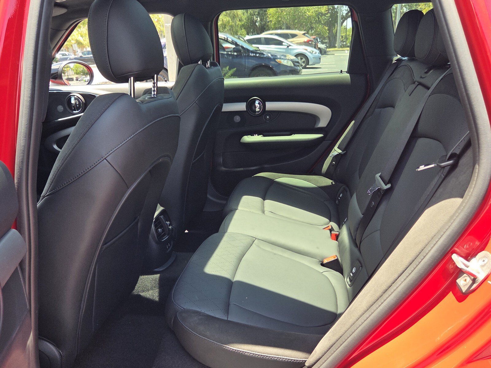 Certified 2024 MINI Cooper Clubman S FWD image 11