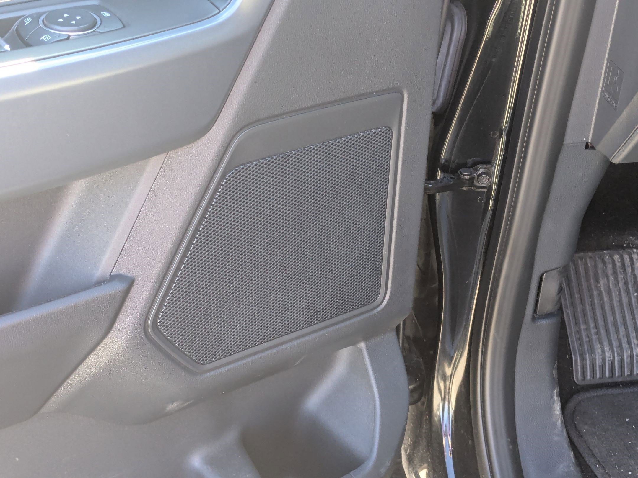 Used 2024 Ford F150 XLT w/ Mobile Office Package image 16