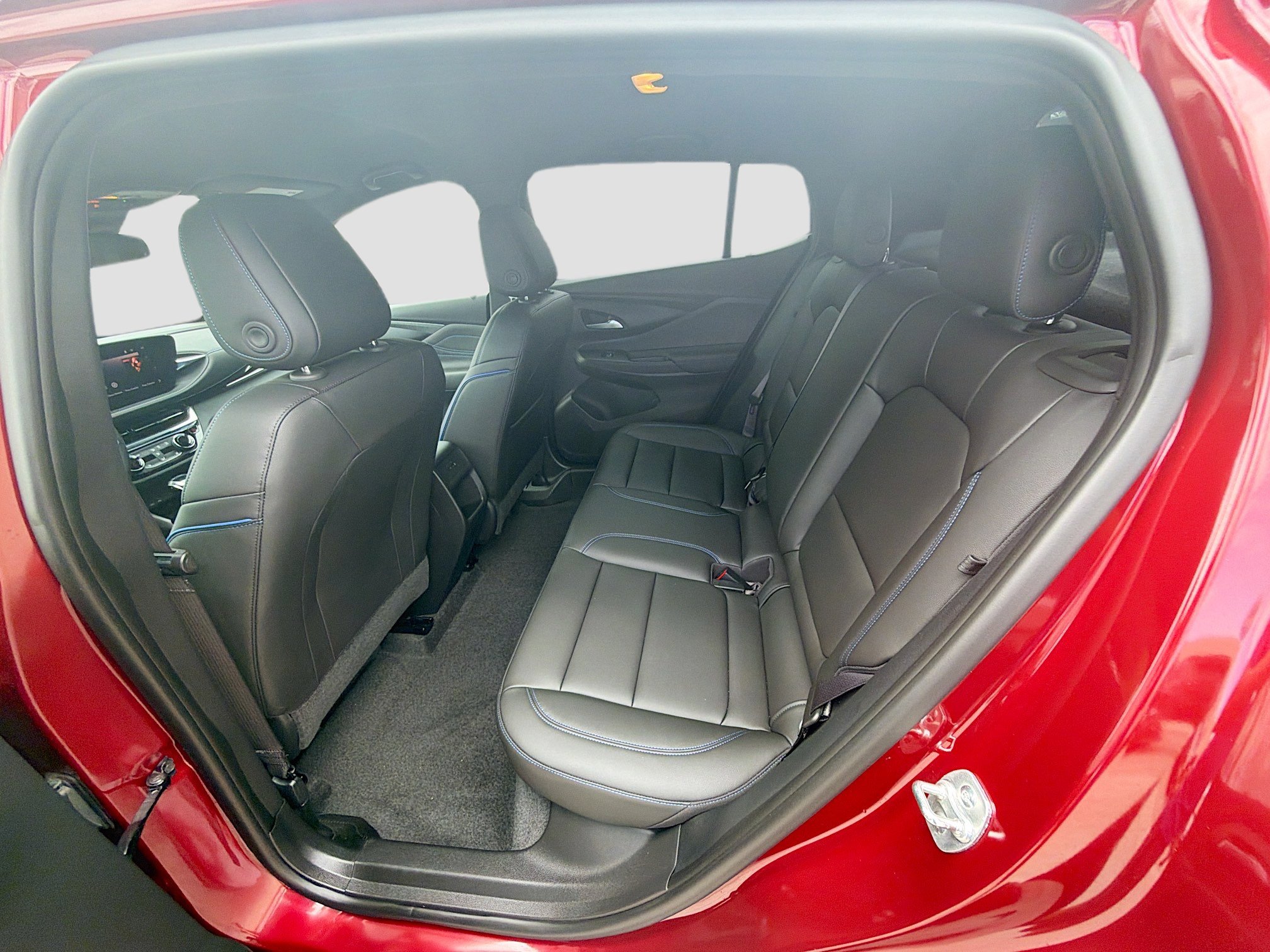 Used 2024 Buick Envista Sport Touring w/ Convenience I Package FWD image 23