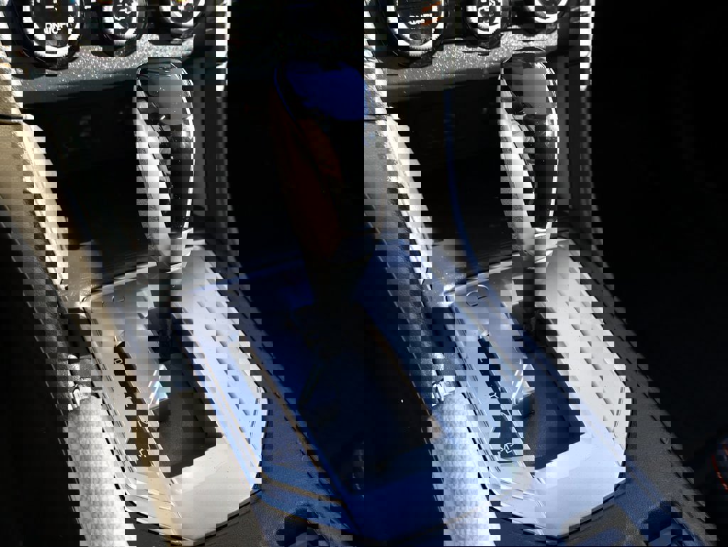 Used 2023 Subaru Crosstrek 2.0i Premium image 40