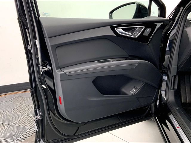 Certified 2025 Audi Q4 e-tron Premium Plus w/ Premium Plus image 27