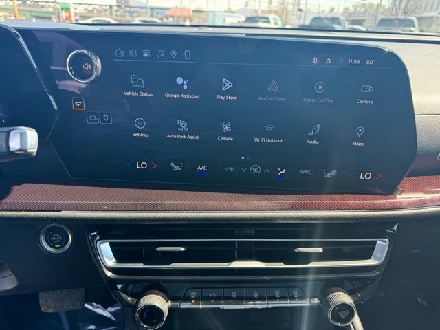 Certified 2024 Chevrolet Traverse Z71 w/ Enhanced Driving Package AWD/4WD image 16