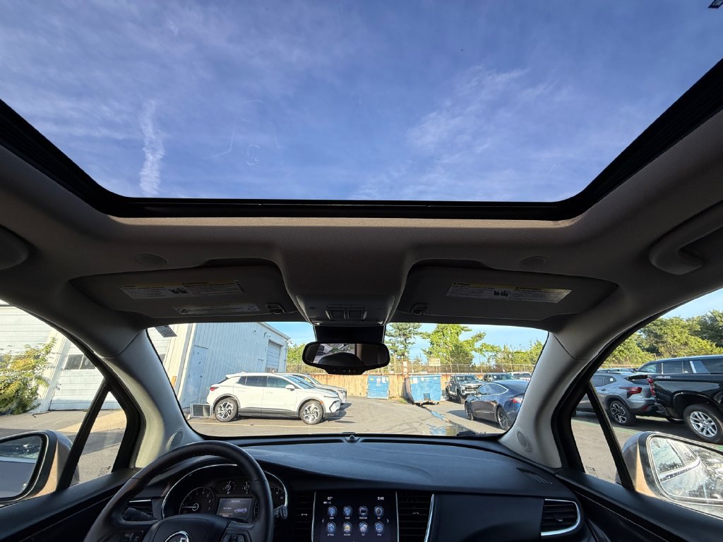 Used 2019 Buick Encore Essence w/ Experience Buick Package AWD/4WD image 23