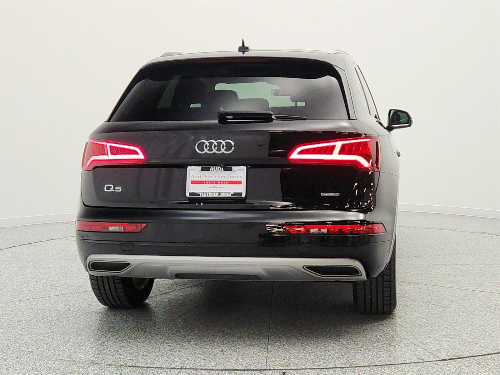 Used 2020 Audi Q5 2.0T Premium w/ Convenience Package AWD/4WD image 6