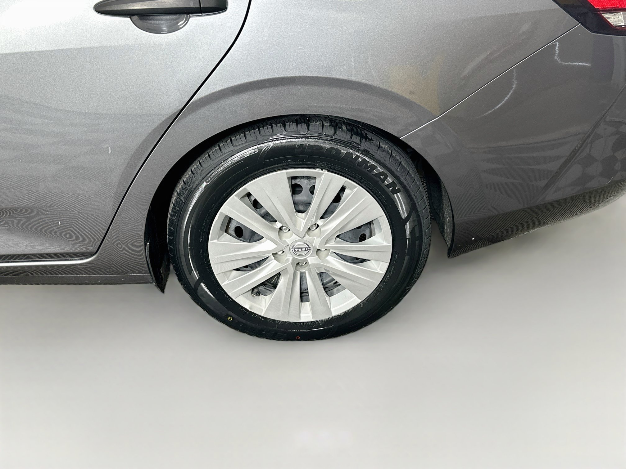 Used 2025 Nissan Sentra S FWD image 11