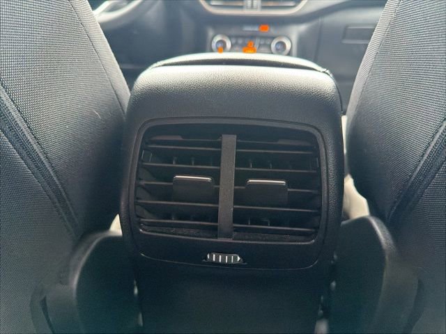 Used 2021 Ford Escape SE image 17