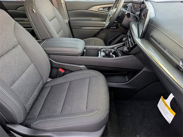 New 2026 Chevrolet Traverse LT image 12