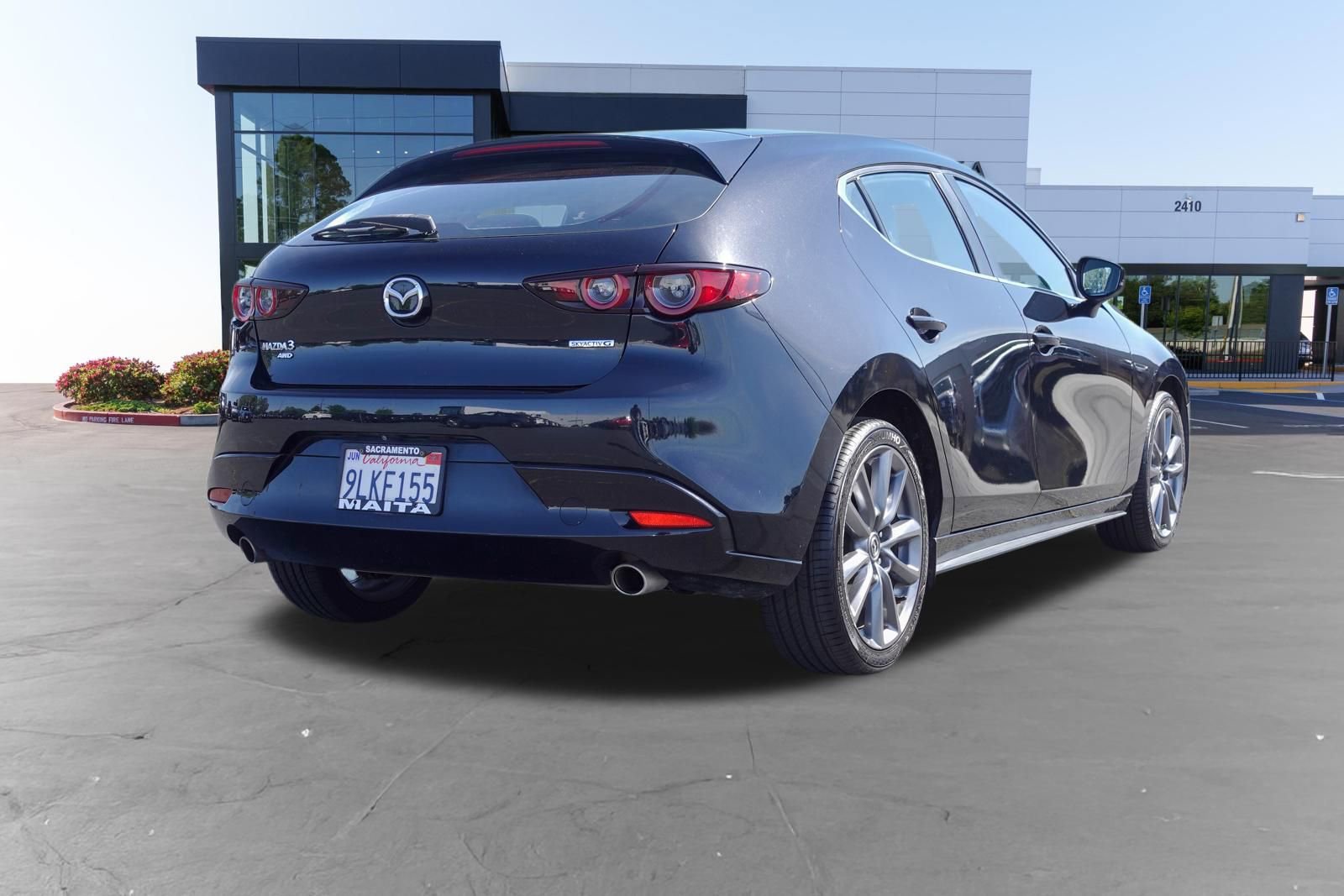 Used 2020 MAZDA MAZDA3 AWD Hatchback image 3