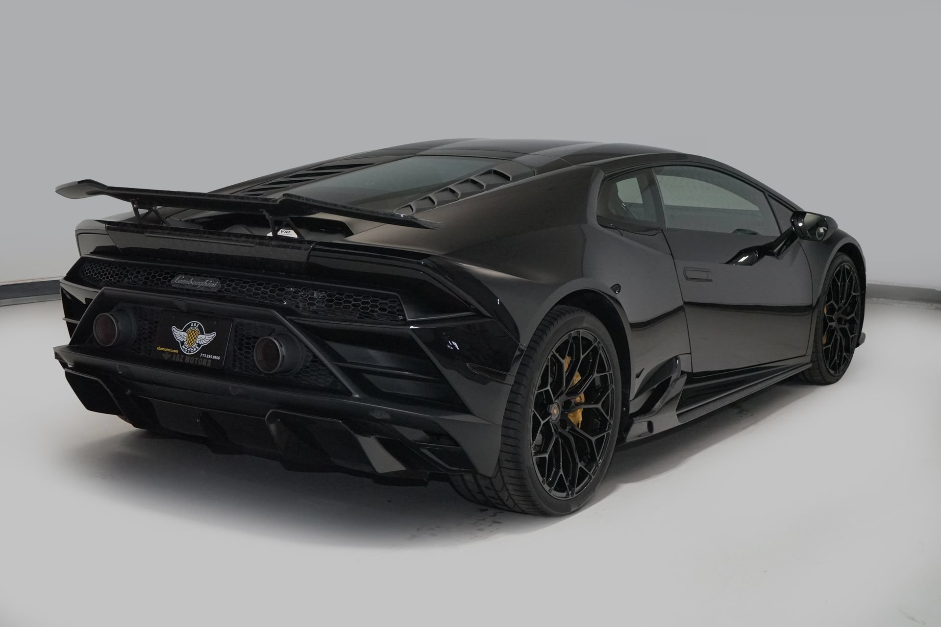 Used 2021 Lamborghini Huracan EVO RWD image 5