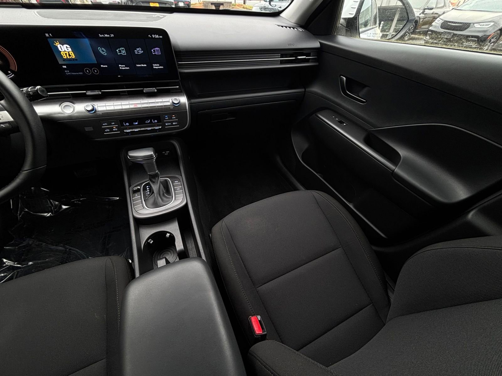 Used 2025 Hyundai Kona SEL image 37