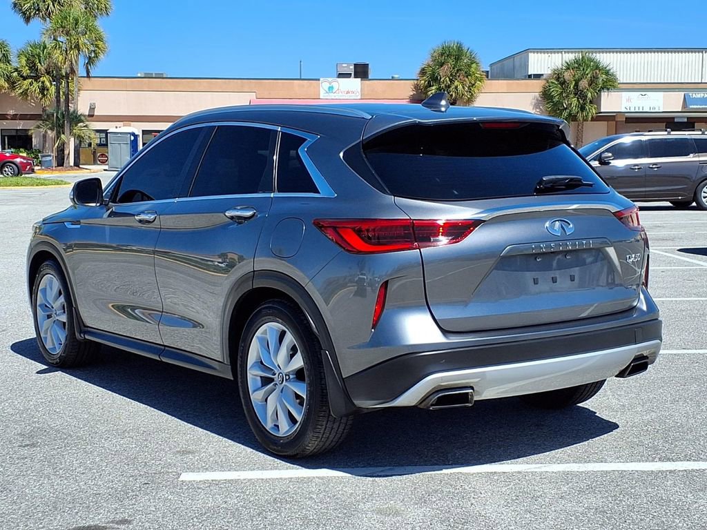Used 2019 INFINITI QX50 Luxe w/ Cargo Package FWD image 5