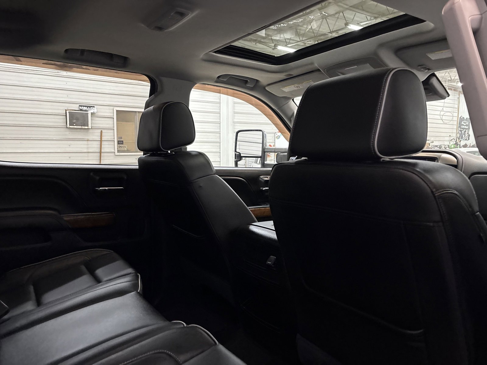 Used 2017 Chevrolet Silverado 2500 High Country w/ Duramax Plus Package image 33