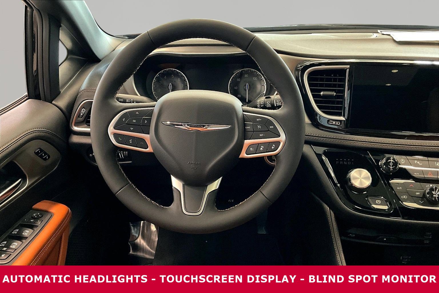 New 2026 Chrysler Pacifica Pinnacle w/ Trailer Tow Group image 3