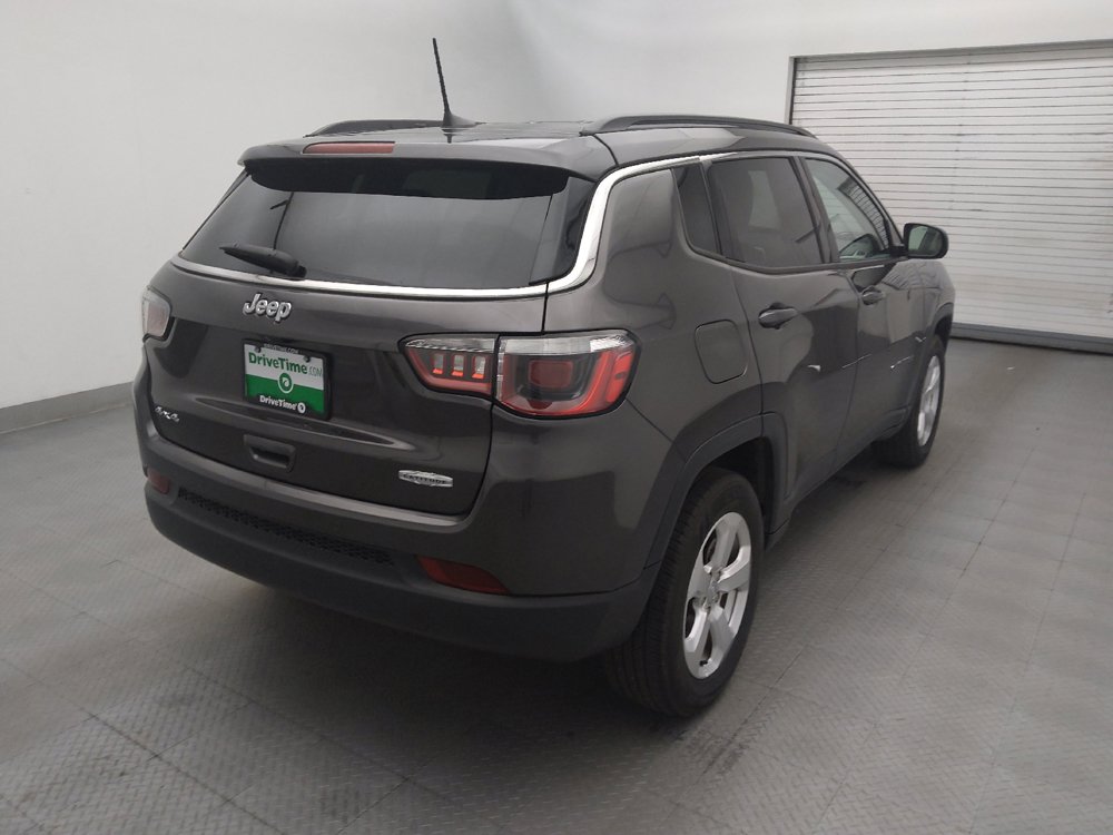 Used 2019 Jeep Compass Latitude w/ Popular Equipment Group AWD/4WD image 9