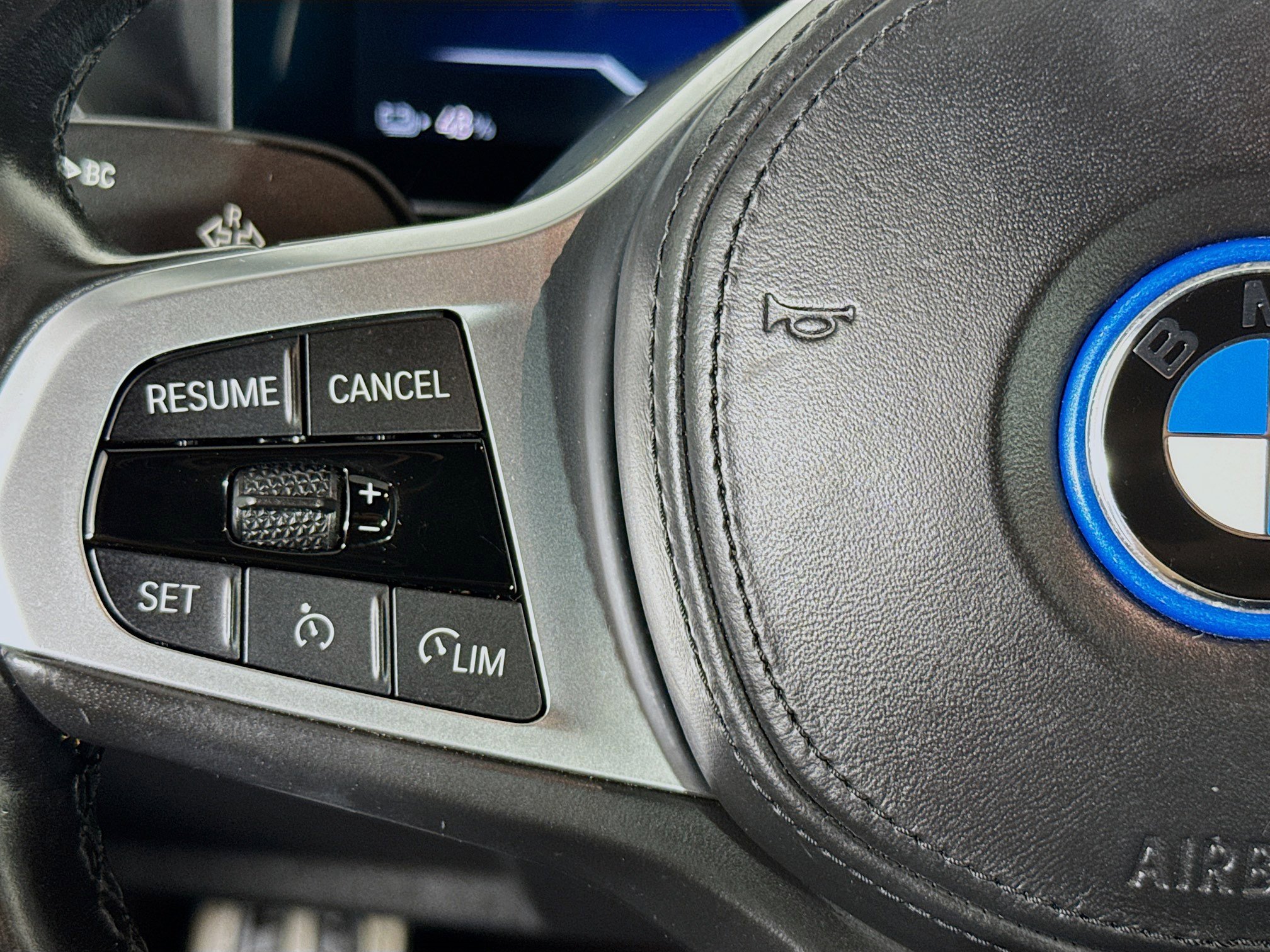 Used 2023 BMW i4 eDrive40 w/ M Sport Package image 13