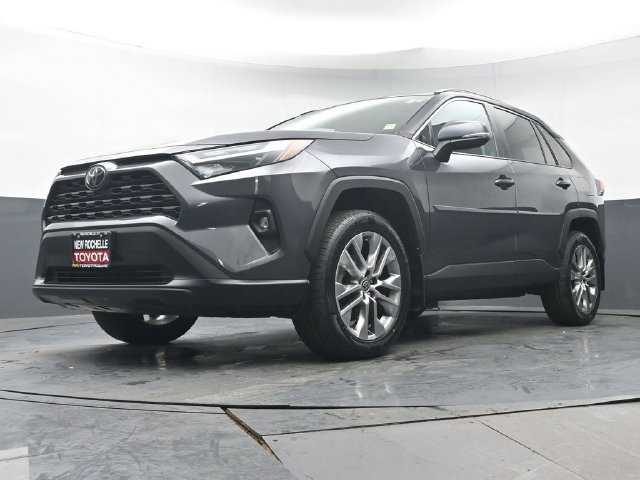 Certified 2023 Toyota RAV4 XLE Premium AWD/4WD image 35