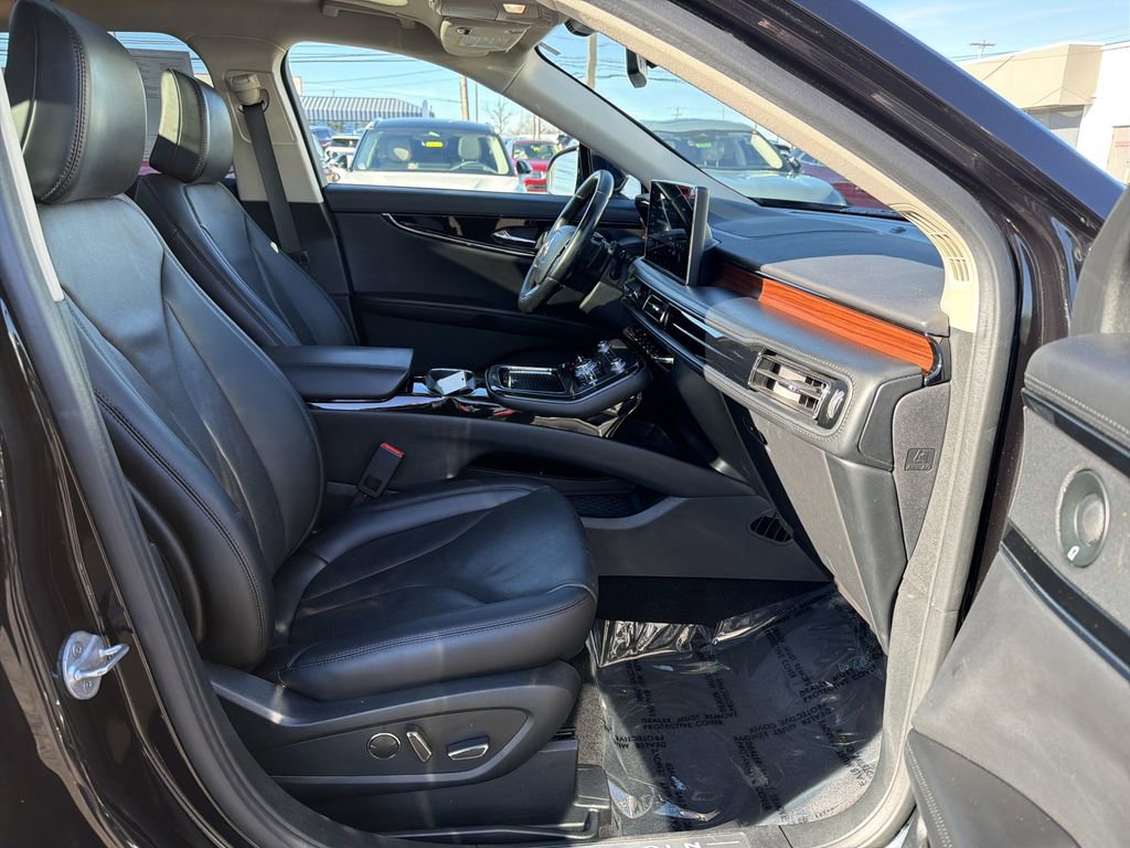 Certified 2022 Lincoln Nautilus Reserve w/ Luxury Package image 15