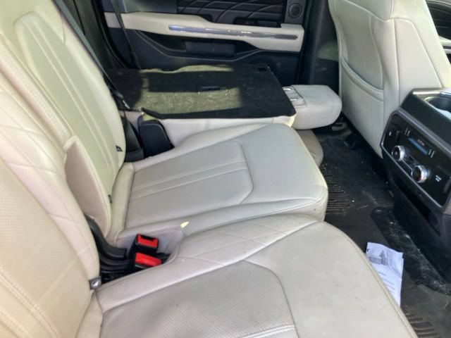 Used 2019 Ford Expedition Platinum AWD/4WD image 11