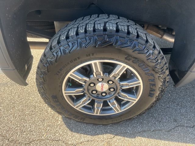 Used 2024 GMC Sierra 1500 AT4 w/ AT4 Premium Package image 15