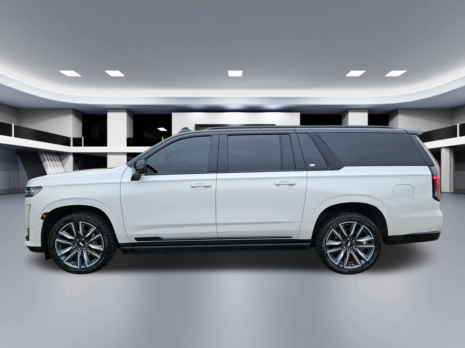 Used 2022 Cadillac Escalade ESV Sport w/ Touring Package RWD image 2