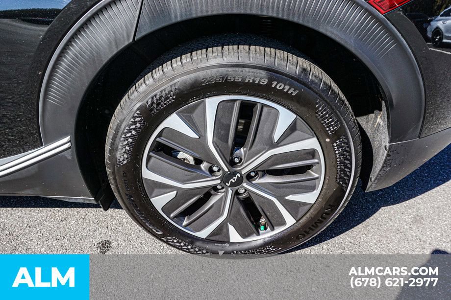 Used 2024 Kia EV6 Light image 17