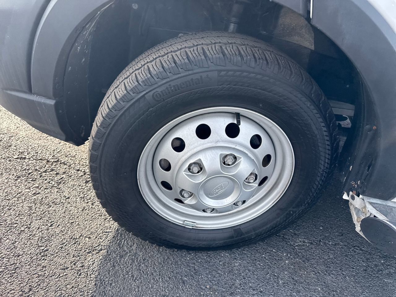 Used 2023 Ford Transit 250 Low Roof AWD w/ Exterior Upgrade Package image 15