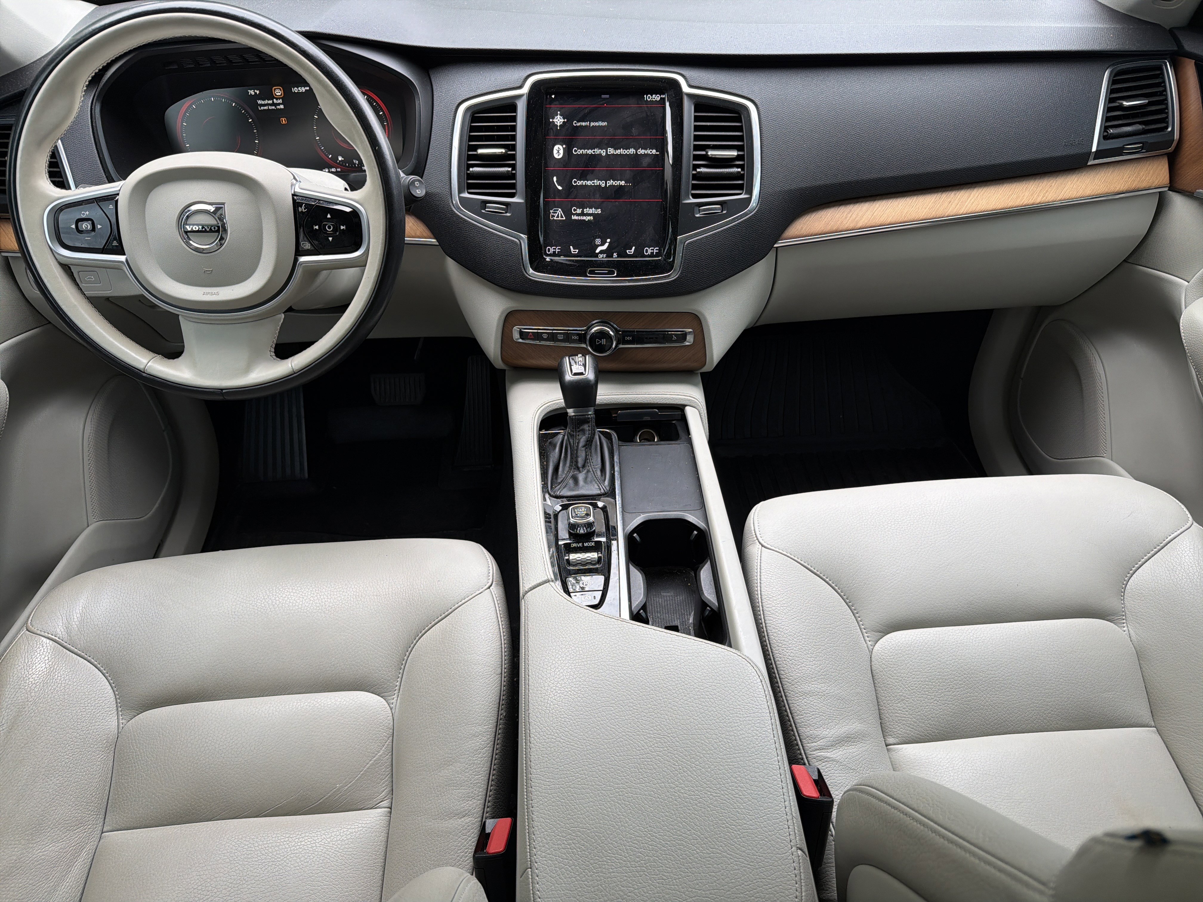 Used 2021 Volvo XC90 T6 Momentum w/ Climate Package AWD/4WD image 3