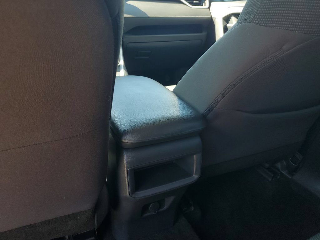 Used 2019 Toyota RAV4 LE FWD image 15
