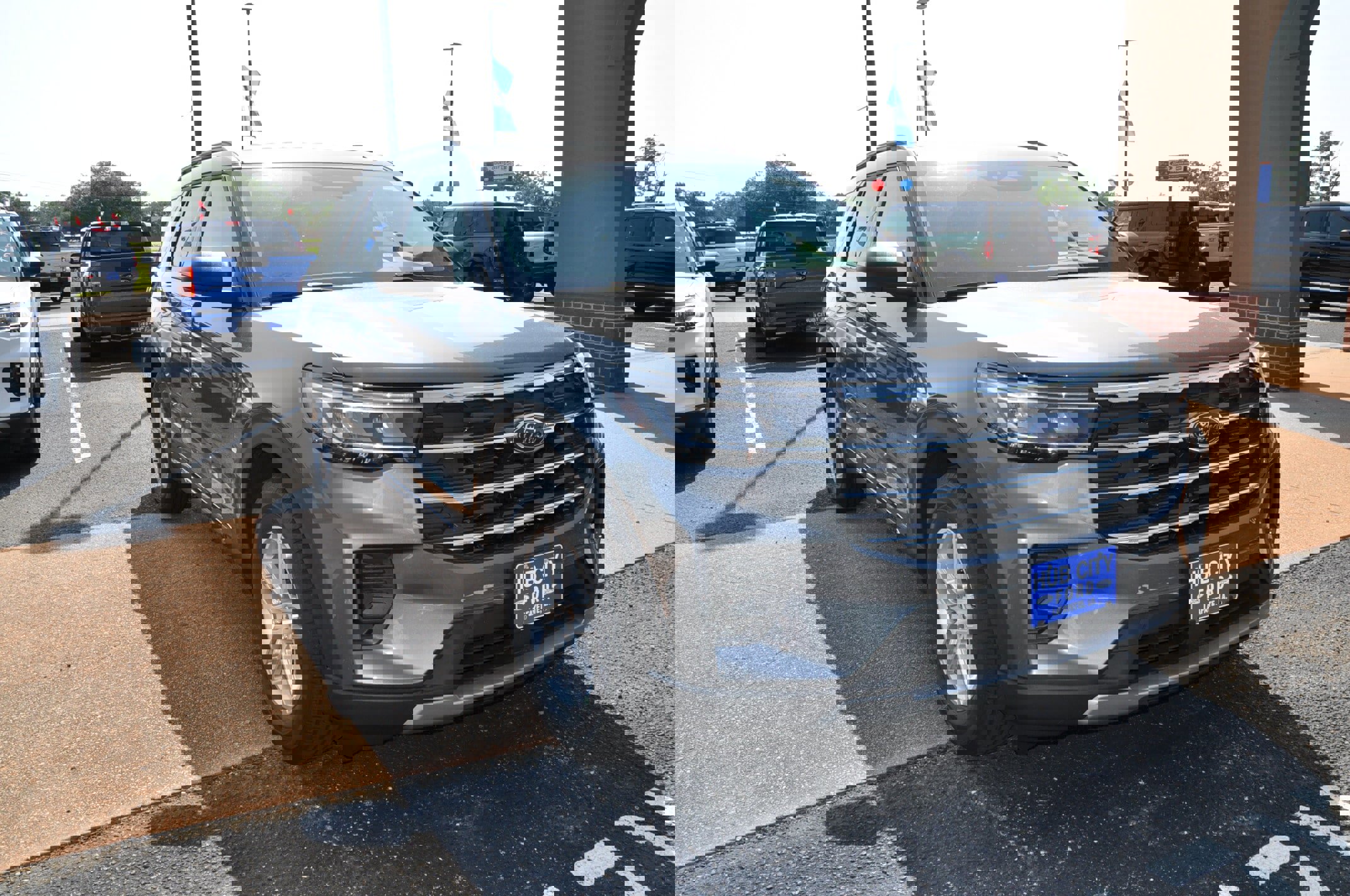 New 2025 Ford Explorer Active image 7