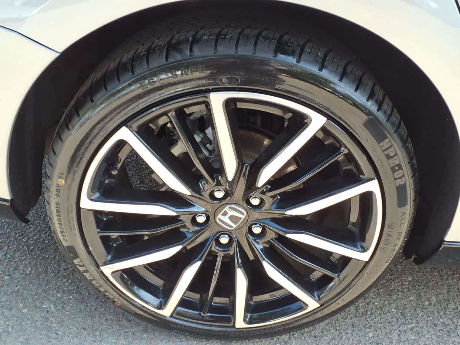 Used 2023 Honda Accord Touring image 8