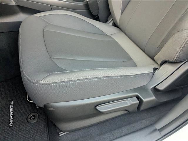 Certified 2025 Subaru Impreza 2.0i AWD/4WD image 4