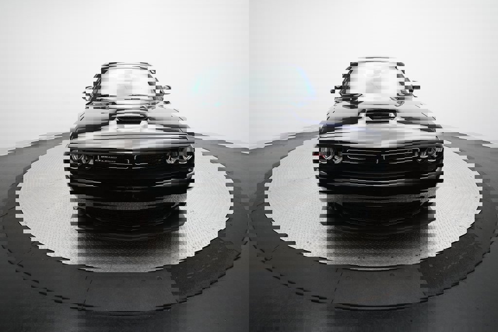 Used 2023 Dodge Challenger R/T w/ Plus Package image 11